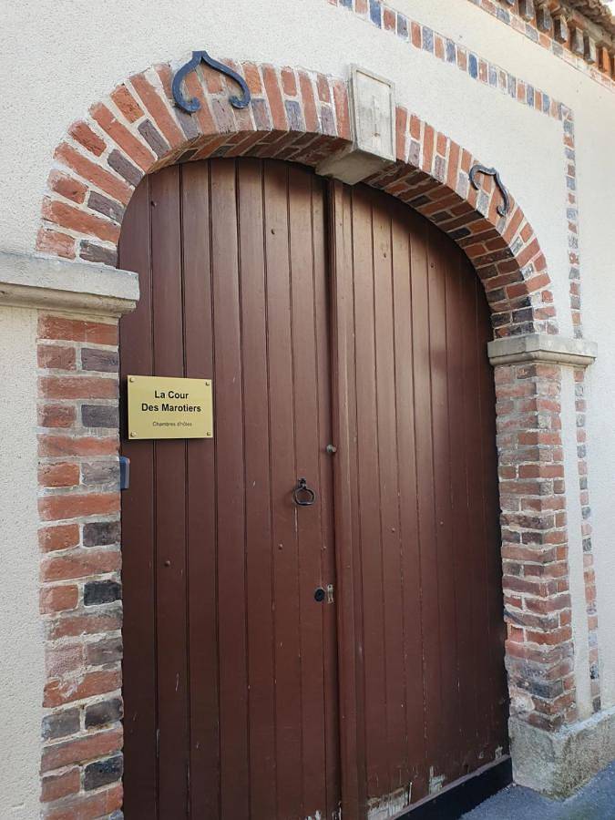 La Cour des Marotiers in Aÿ-Champagne, Parc naturel régional de la Montagne de Reims