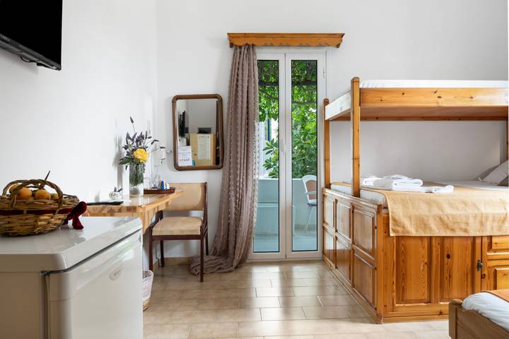 Gîte pour 4 personnes, avec balcon dans Amorgos - 2