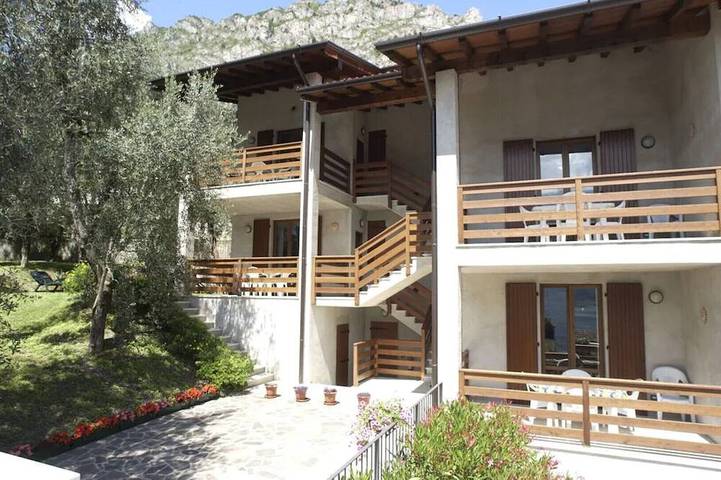 Ganze Wohnung, Ferienwohnungen Sabrina Girardi in Limone sul Garda (Fewo Nr.2) in Limone sul Garda, Gardasee-Berge