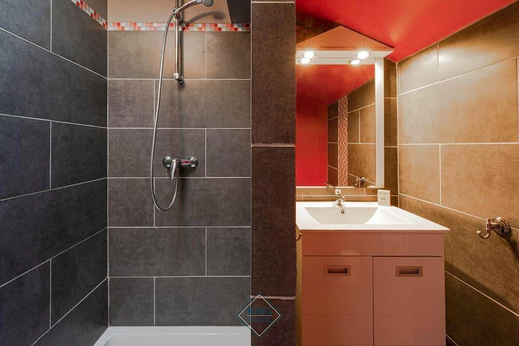Appartement entier, La Creste Disneyland Bmyguest in Couilly-Pont-aux-Dames, Seine-et-Marne