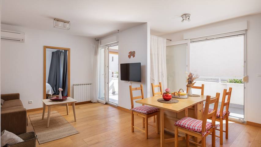 Ferienwohnung für 6 Personen, mit Meerblick und Balkon, mit Haustier in Split - 3