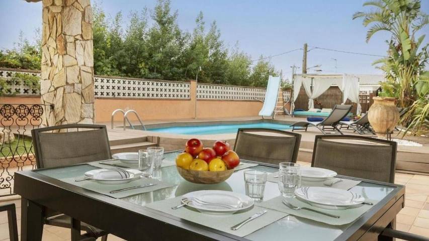 Villa „Costacabana - Soleia“ mit privatem Pool, Terrassen und WLAN in Lloret de Mar, Costa Brava