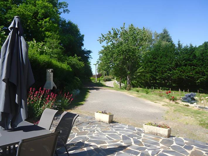 Gîte pour 6 personnes, avec terrasse et jardin, animaux acceptés dans Lac de Saint-Étienne-Cantalès - 4