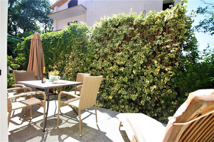 Ferienwohnung für 3 Personen, mit Balkon/Terrasse und Garten in Porec und Umgebung - 4