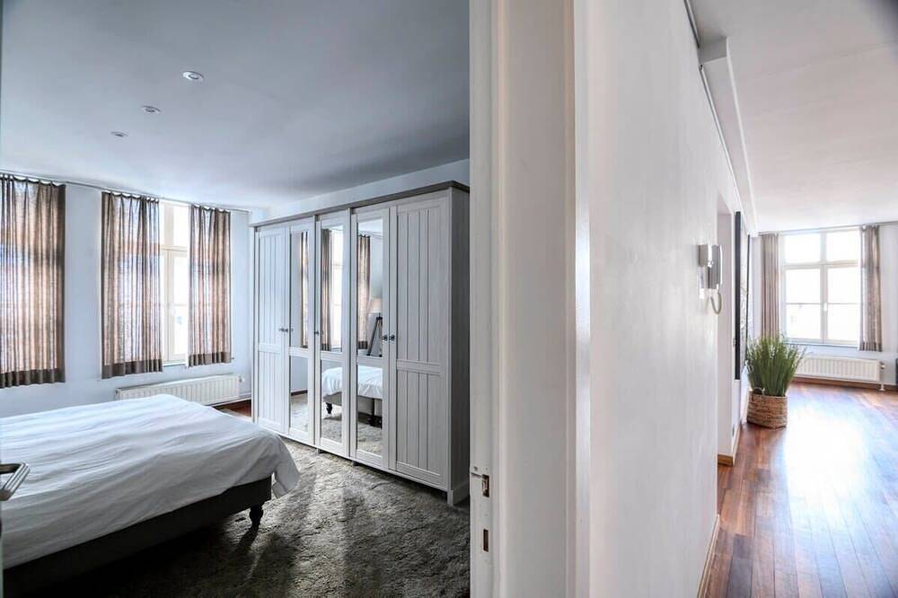 Appartement entier, Modern Spacious Apartment in Ghent's Vibrant Heart in Gand, Province de Flandre-Orientale