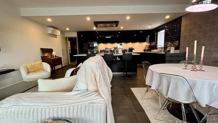 Gîte pour 4 personnes, avec Terrasse et Vue à Dalhem - 4