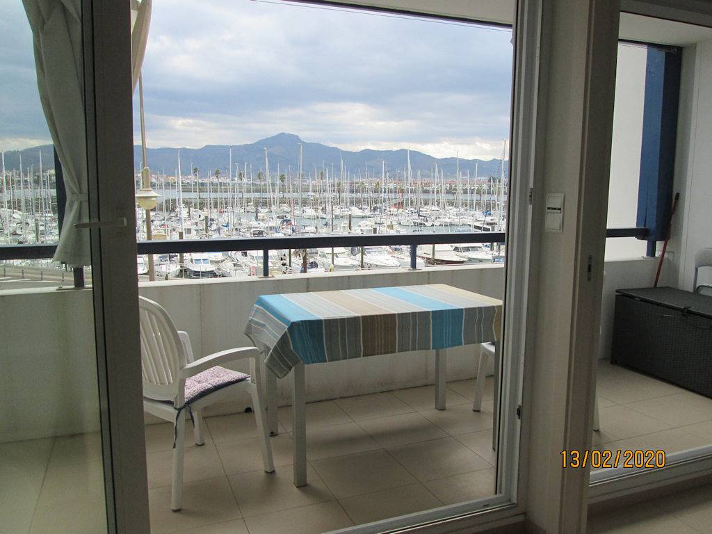Appartement entier, T2, magnifique vue, parking, clim, plage à pied, piscine, wifi in Hendaye, Région de Bayonne