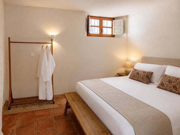 Gîte pour 2 personnes, avec Balcon et Terrasse ainsi que Jardin et Piscine à Zahara de la Sierra - 3
