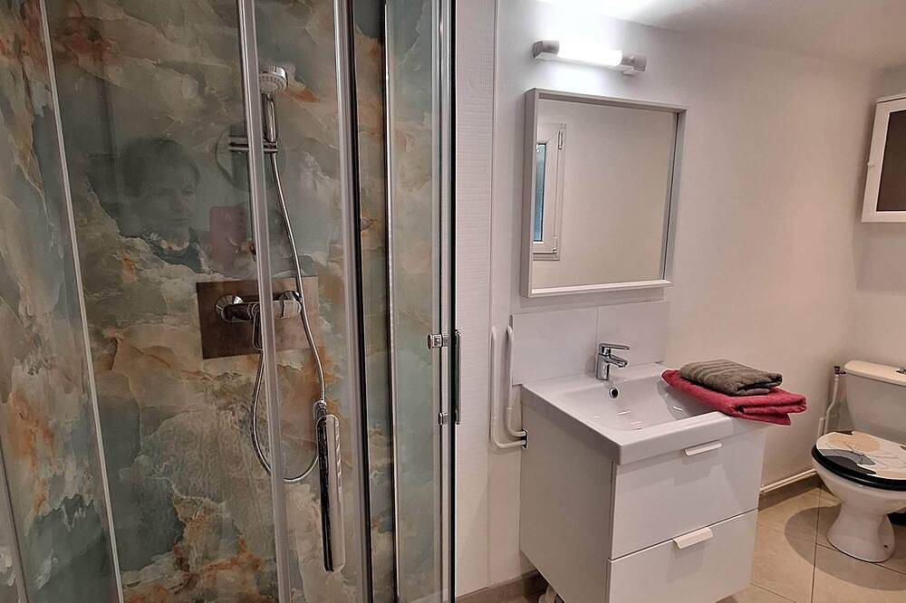 Appartement entier, Studio d'hôtes les libellules, parking et piscine in Castelnau-le-Lez, Côte méditerranéenne (France)