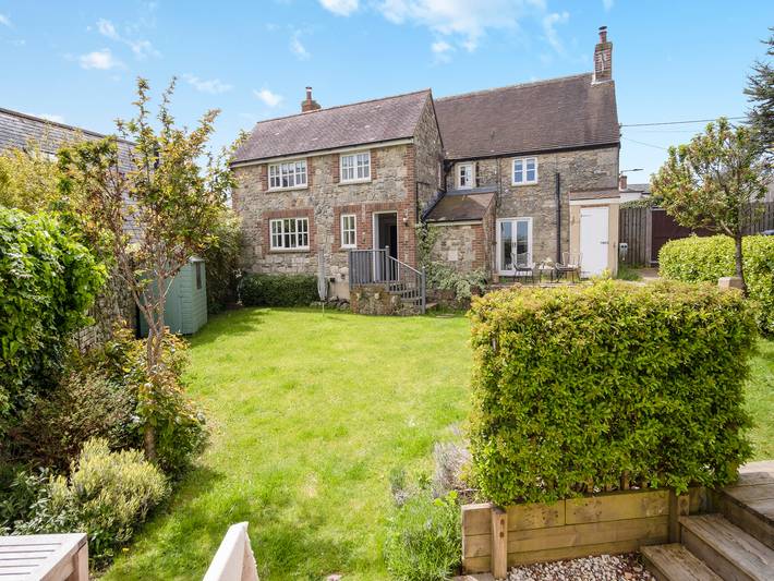 Cottage for 8 people, with garden on the Isle of Wight