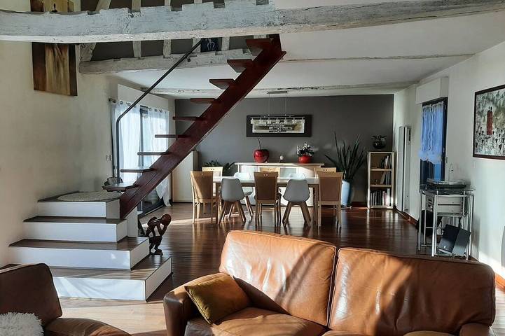 Location de vacances pour 8 personnes, avec Terrasse et Jardin dans Vismes Au Val
