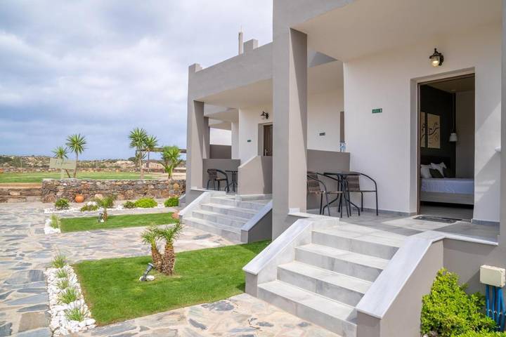 Location de vacances pour 2 personnes, avec Balcon ainsi que Terrasse et Jardin dans Elafonisi