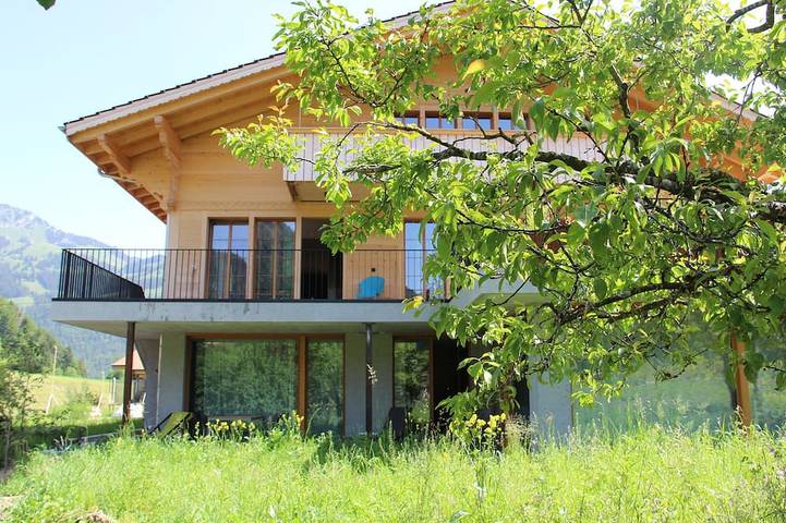 Ferienwohnung für 4 Personen, mit Balkon/Terrasse und Terrasse sowie Garten und Sauna