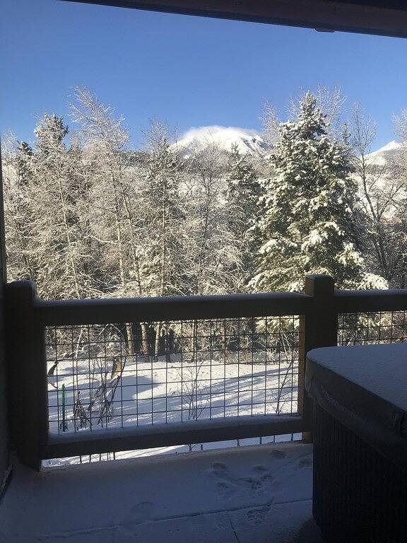 Ganze Wohnung, Luxus Neubau - Eigene Hot Tub mit Blick auf Blue River in Silverthorne, Arapaho and Roosevelt National Forests