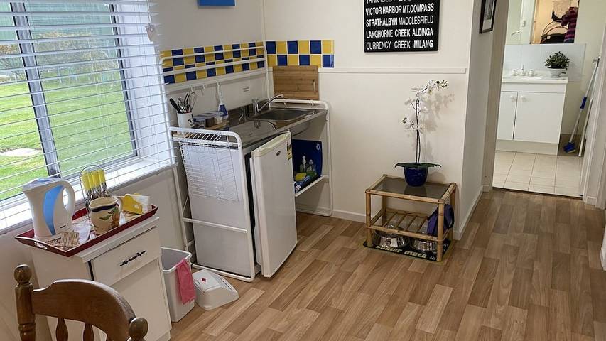 Holiday home for 10 people, with balcony and garden in Carrickalinga