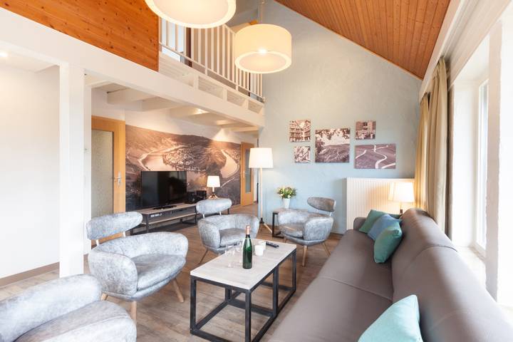 Bungalow für 10 Personen, mit Balkon/Terrasse und Terrasse an der Mosel - 2