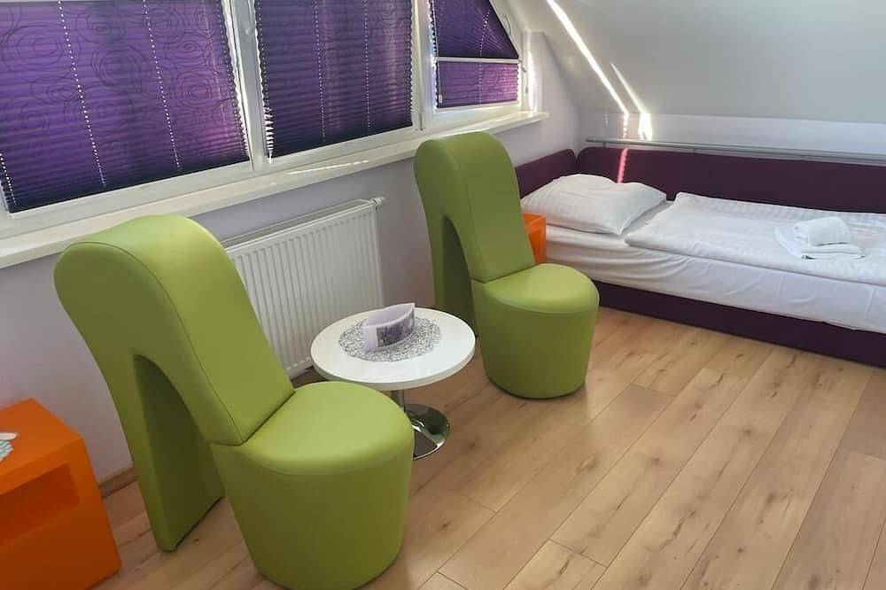 5* Ferienhaus Kathrin, 3 Minuten zum Strand & Zentrum, Sauna & Kamin in Ostseebad Zingst, Zingst