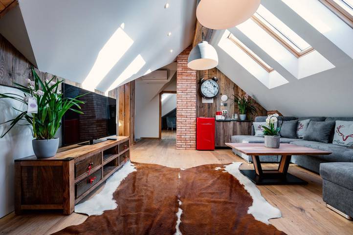 Dachgeschoss Suite, ohne Frühstück in Stubaier Alpen, Oetz