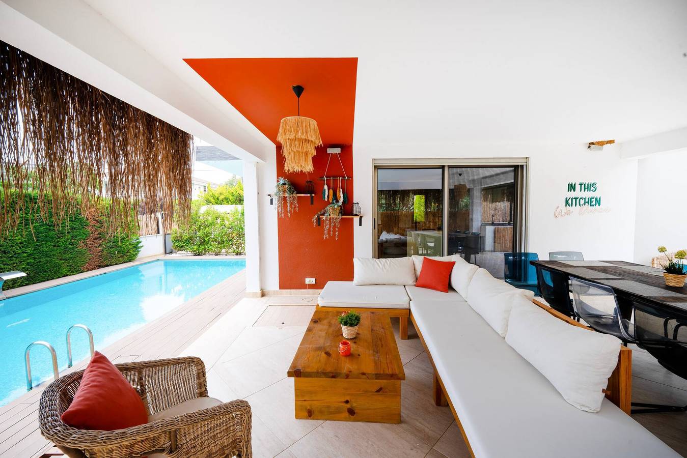 Luxus-Ferienvilla am Meer mit Privatsphäre in Cesme, Türkische Ägäis