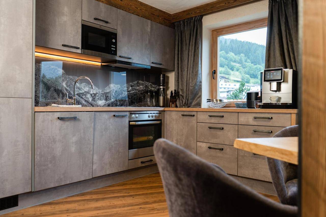 Chalet Edelweiss - Private Wellness with Whirlpool & Sauna in Ladis, Serfaus-Fiss-Ladis