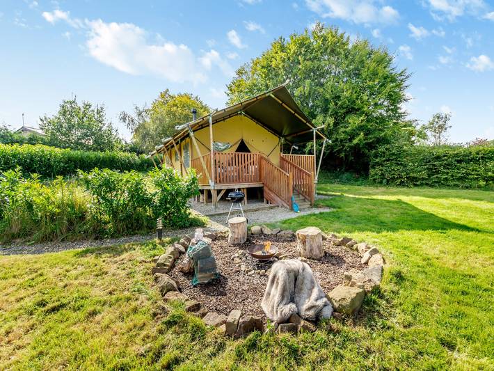 Glamping for 5 people, with Garden in Harrogate