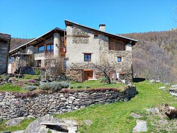Cottage pour 2 personnes, avec jardin et vue à Stroppo