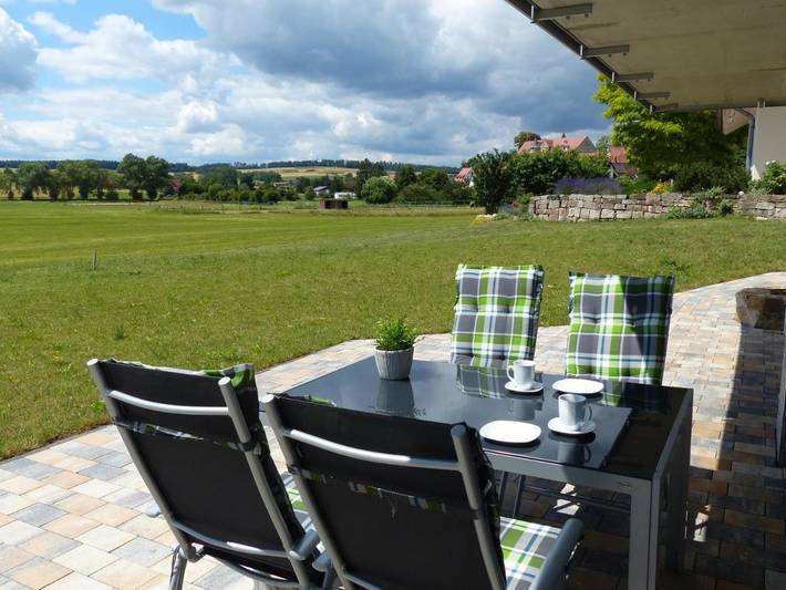 Ferienwohnung für 2 Personen, mit Terrasse und Garten sowie Ausblick in Wolfhagen