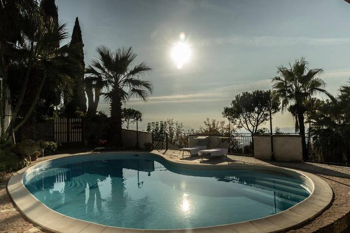 B&b per 2 persone, con Terrazza e Giardino nonché Piscina e Panorama a Sarno