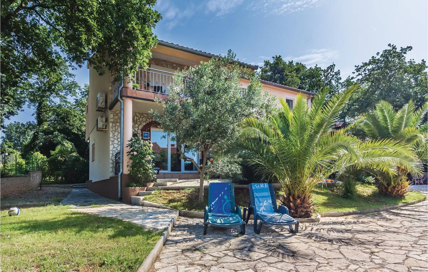 Entire holiday apartment, Holiday apartment for 4 people with terrace in Medulin City, Medulin