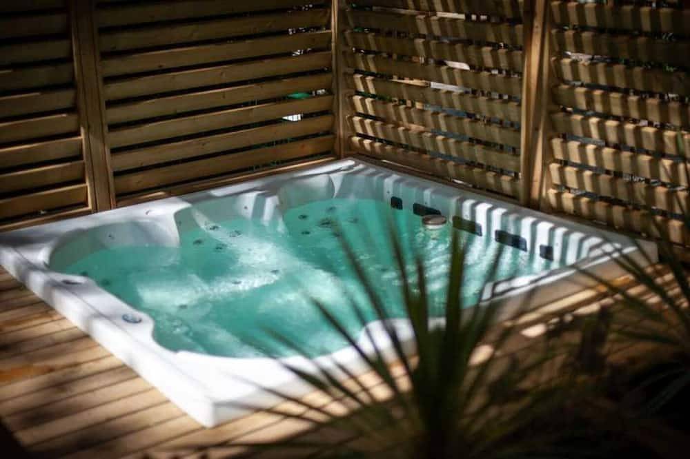 Camping 4 étoiles - Piscine  - ccaffcg in Villeneuve-lès-Béziers, Côte d'Améthyste