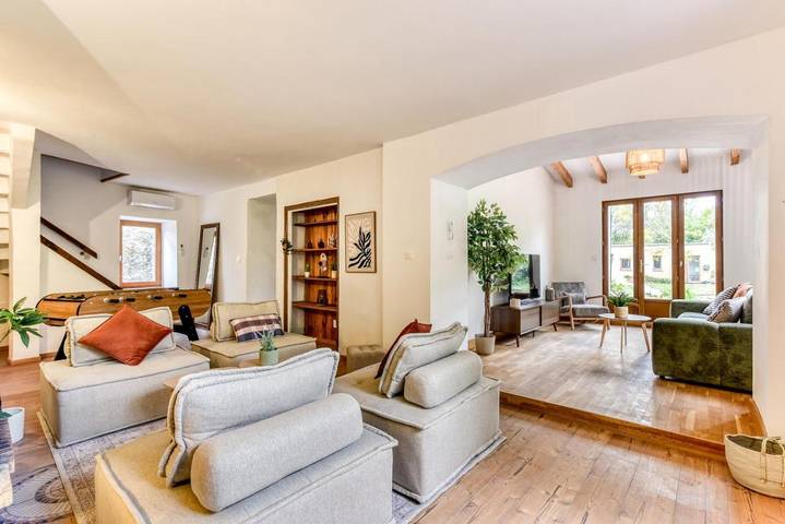 Villa pour 14 personnes, avec Jacuzzi et Terrasse ainsi que Jardin et Vue à Carcassonne - 2