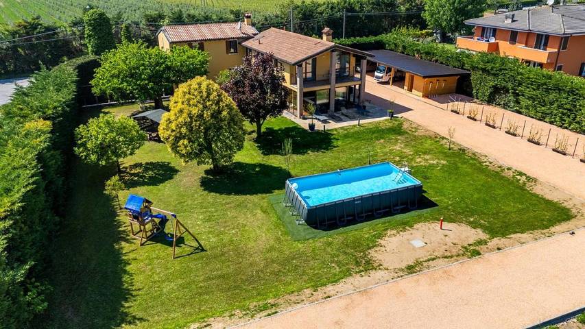 Bungalow per 2 persone, con Balcone e Terrazza nonché Idromassaggio e Giardino a Bardolino