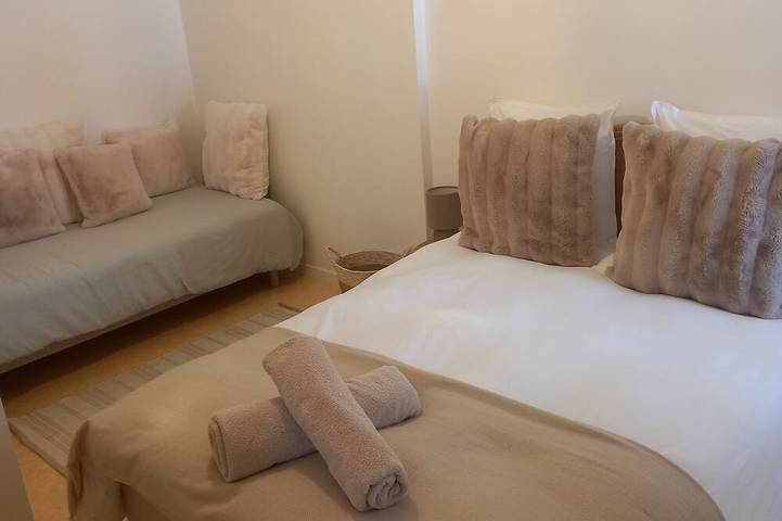 Ganze Wohnung, Apartment in the heart of Laruns for 2/3 people in Laruns, Béarn