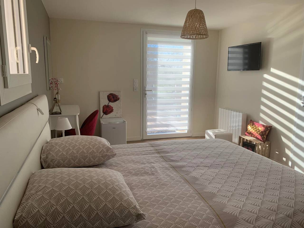 Kamer 'Domaine De Jarentin – Chambre Rubis' met Privéterras, Balkon en Wi-Fi, foto 8