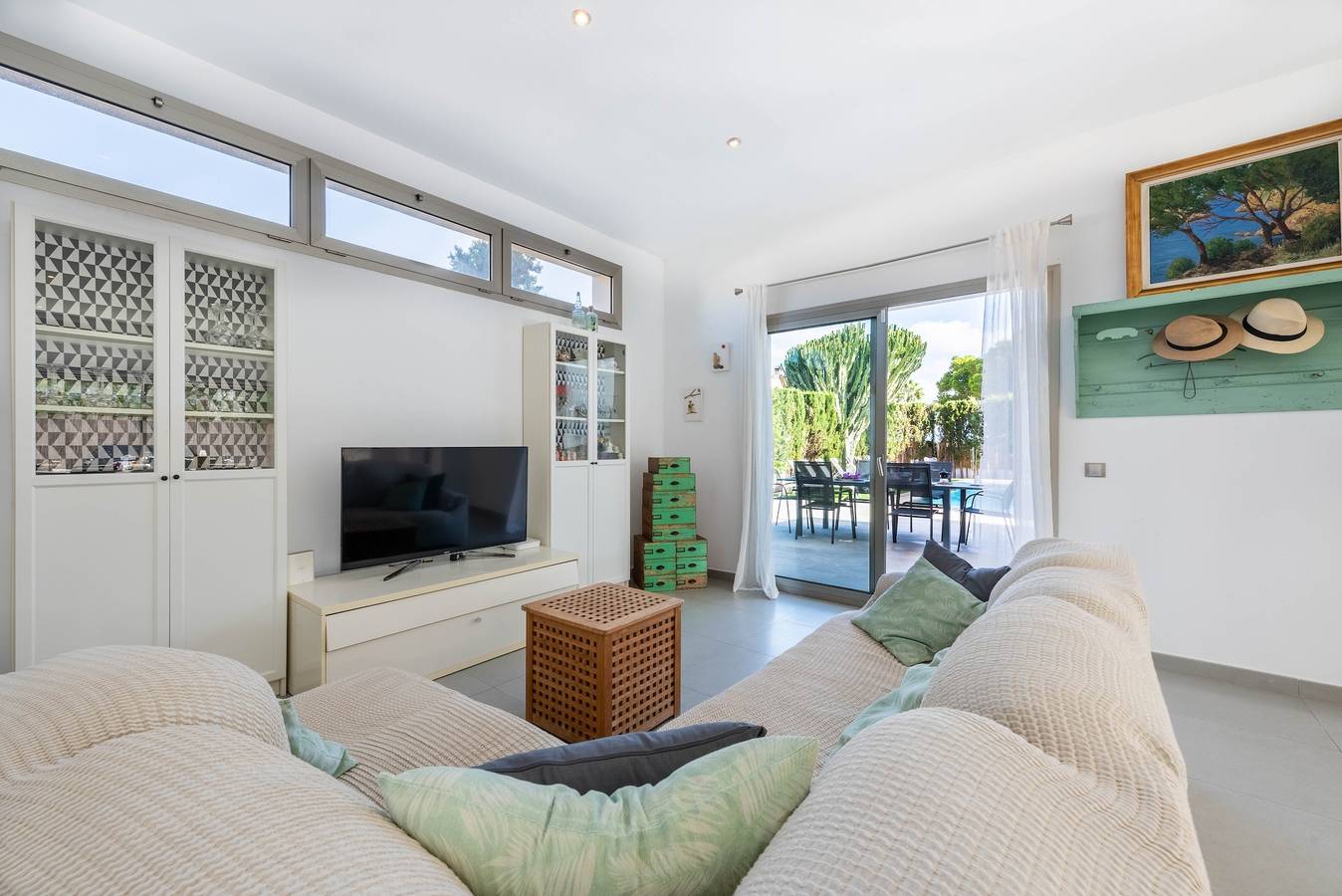 Casa Vacacional 'Amplia Villa con Jardín Cerca del Mar' con Piscina Privada, Wi-Fi y Aire Acondicionado in Badia Gran, Lluchmayor