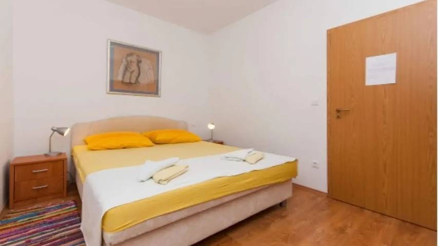 Apartament wakacyjny dla 4 osób, z ogród w Omiš