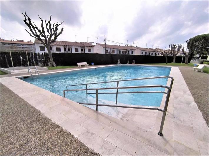 Gîte pour 5 personnes, avec piscine et terrasse dans Platja de Calafell - 2