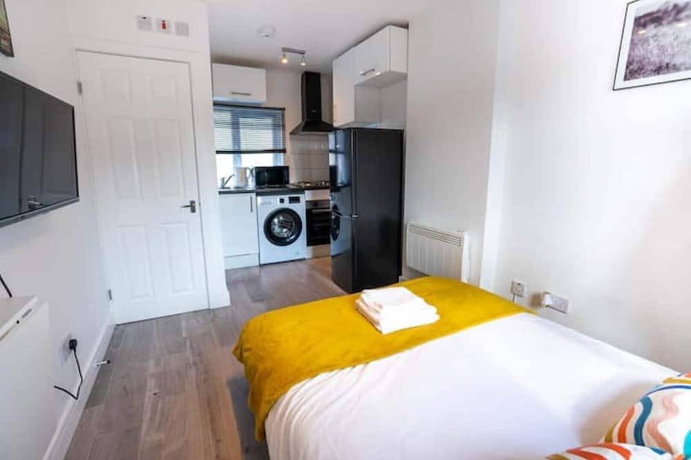 Entire apartment, No 01 small studio flat near Aylesbury stationtown in Aylesbury, Buckinghamshire