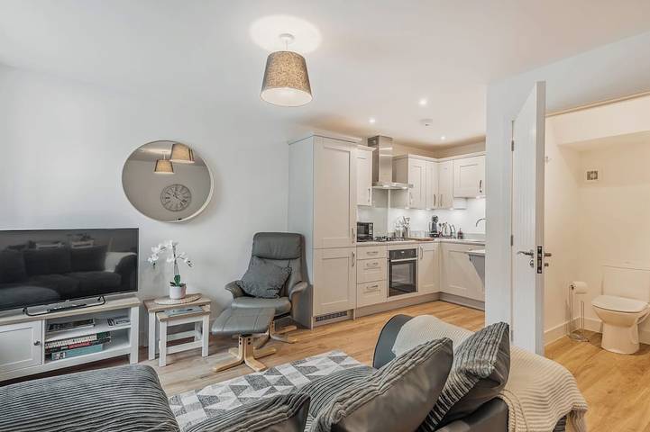 Cottage for 4 people, with garden, with pets in Ringwood