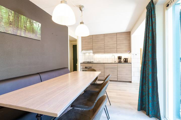 Ferienhaus für 7 Personen, mit Balkon/Terrasse und Terrasse sowie Garten und Pool in Kijkduin - 2