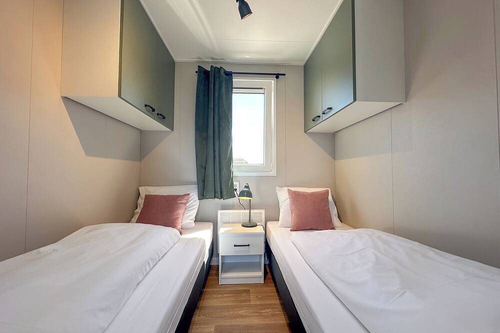 Chalet met airco en terras aan het water in Breukelen, Groene Hart