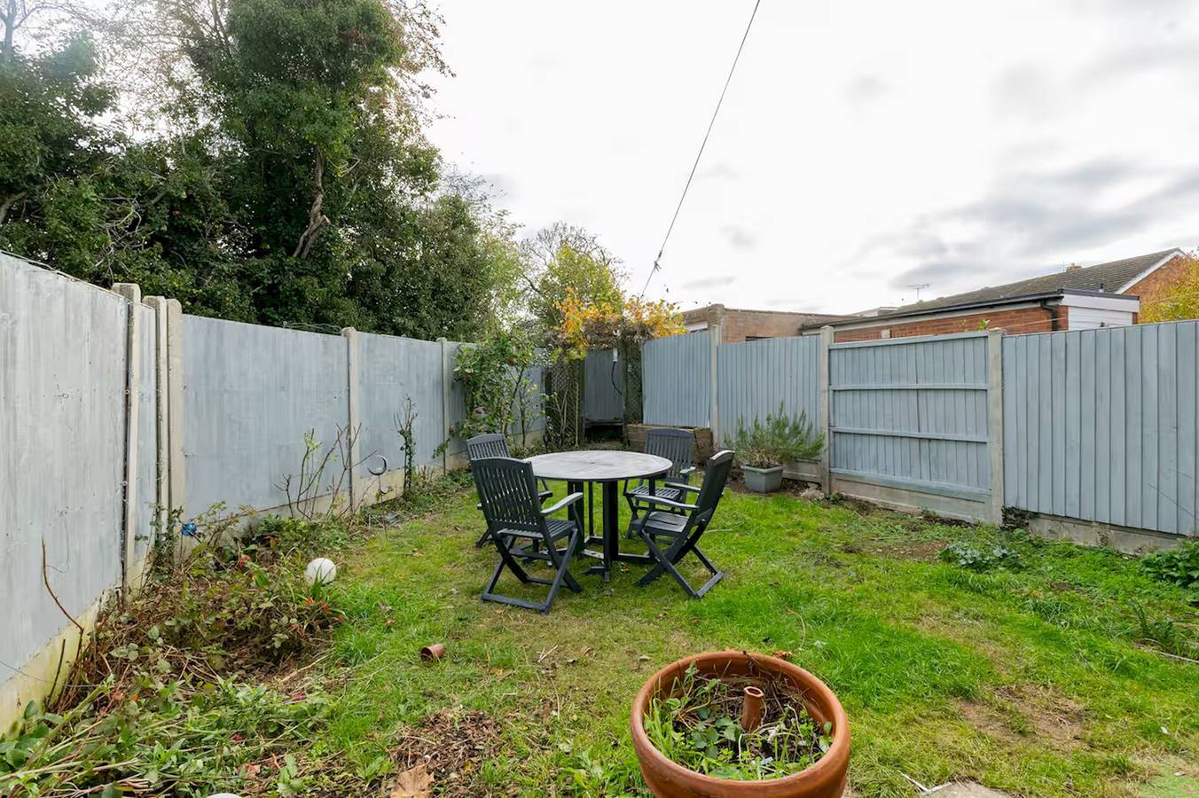 Pass the Keys | 3-Bedroom Home in Chelmsford | Sleeps 7 in Chelmsford, Essex