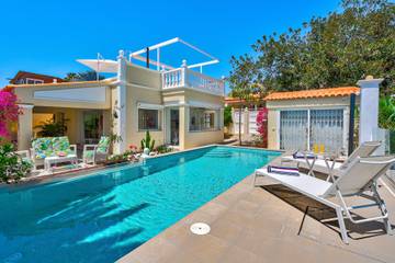 Villa for 5 People in Adeje, South Tenerife, Photo 1