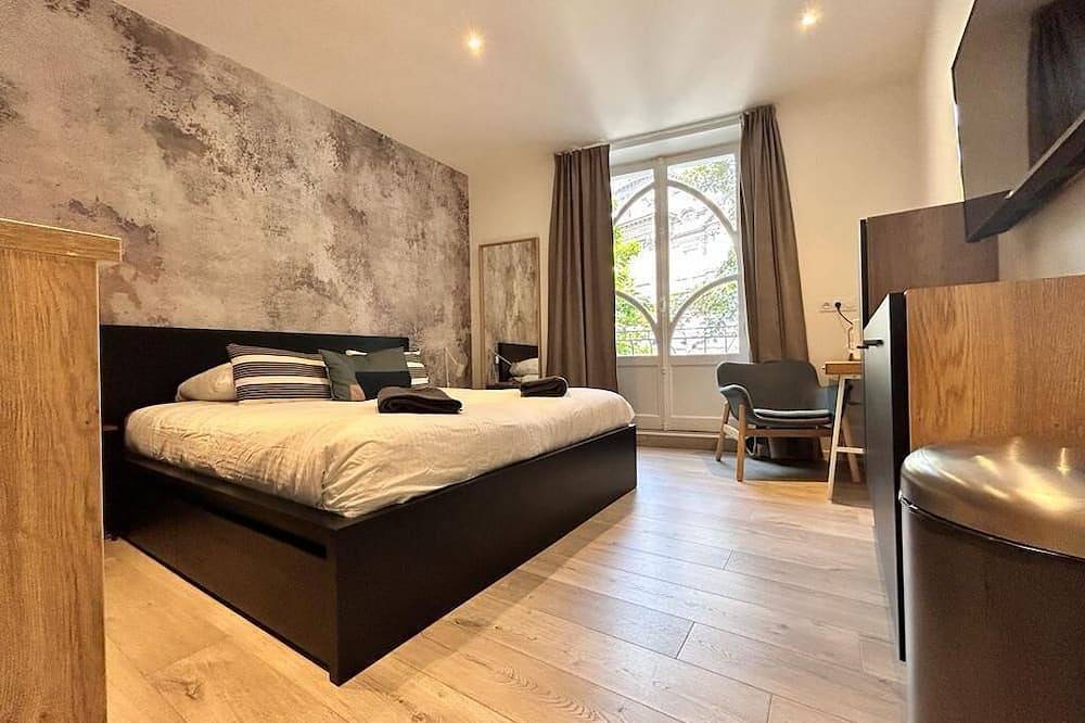 Apartamento entero, New studio with fully equipped kitchen 100m from Jaude in Clermont-Ferrand, Parque Natural Regional Volcans d'Auvergne