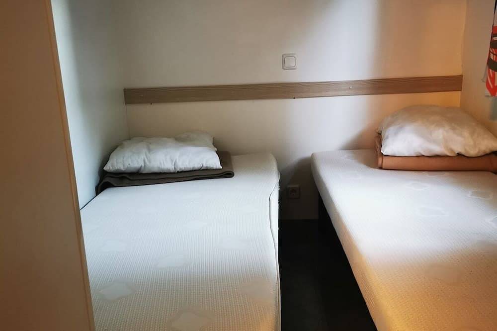 Entire apartment, Mobil Home  Chamonix/Mont Blanc in Passy, Pays du Mont-Blanc