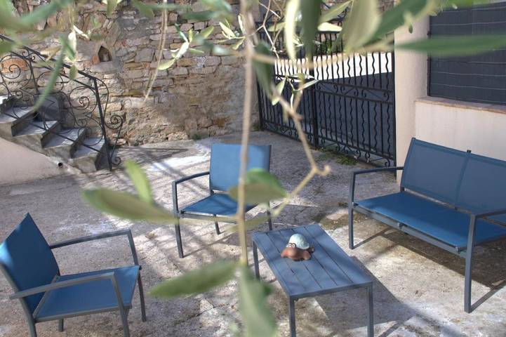 Location de vacances pour 7 personnes, avec jardin et jacuzzi, adapté aux familles à Saint-Jean-de-Ceyrargues - 3