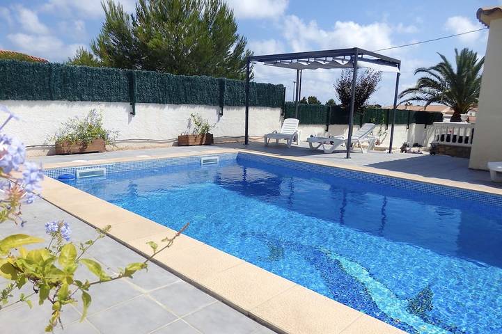 Ferienhaus für 6 Personen, mit Terrasse und Garten