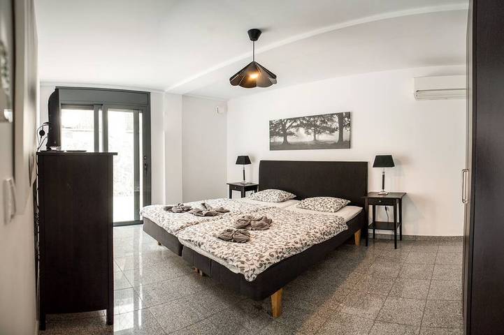 Villa für 10 Personen, mit Whirlpool und Balkon in Lloret de Mar - 4
