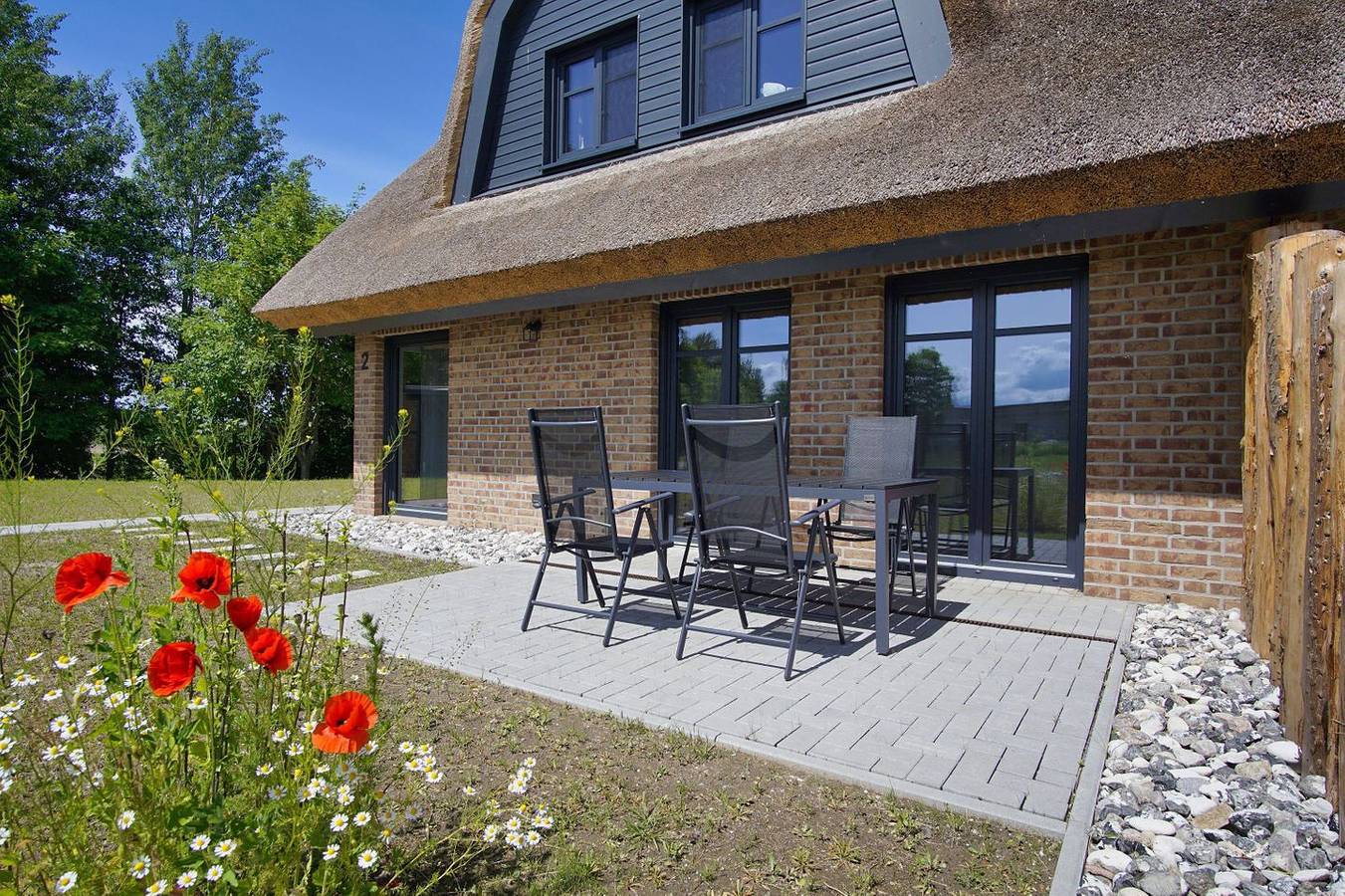 Modernes und komfortables Ferienhaus - Strandhaus Jolu in Lobbe, Mönchgut