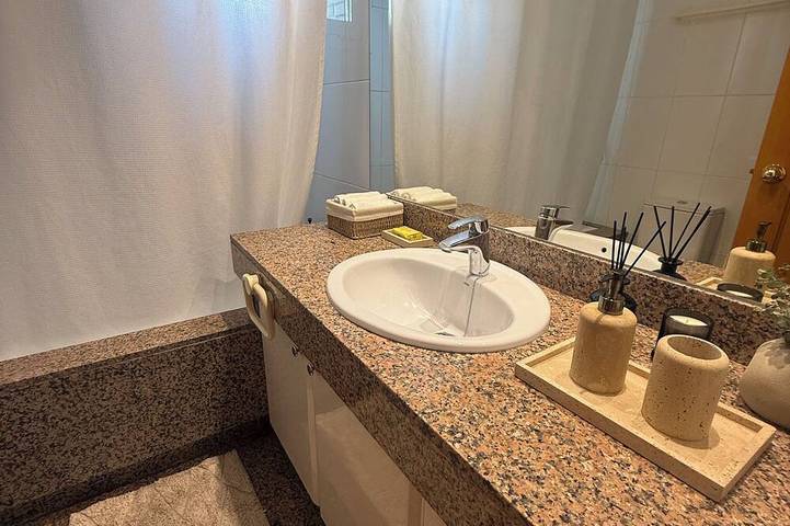 Apartamento entero, Luxury Penthouse with Terrace, Pool & Views in San Cugat del Vallés, Interior de Barcelona